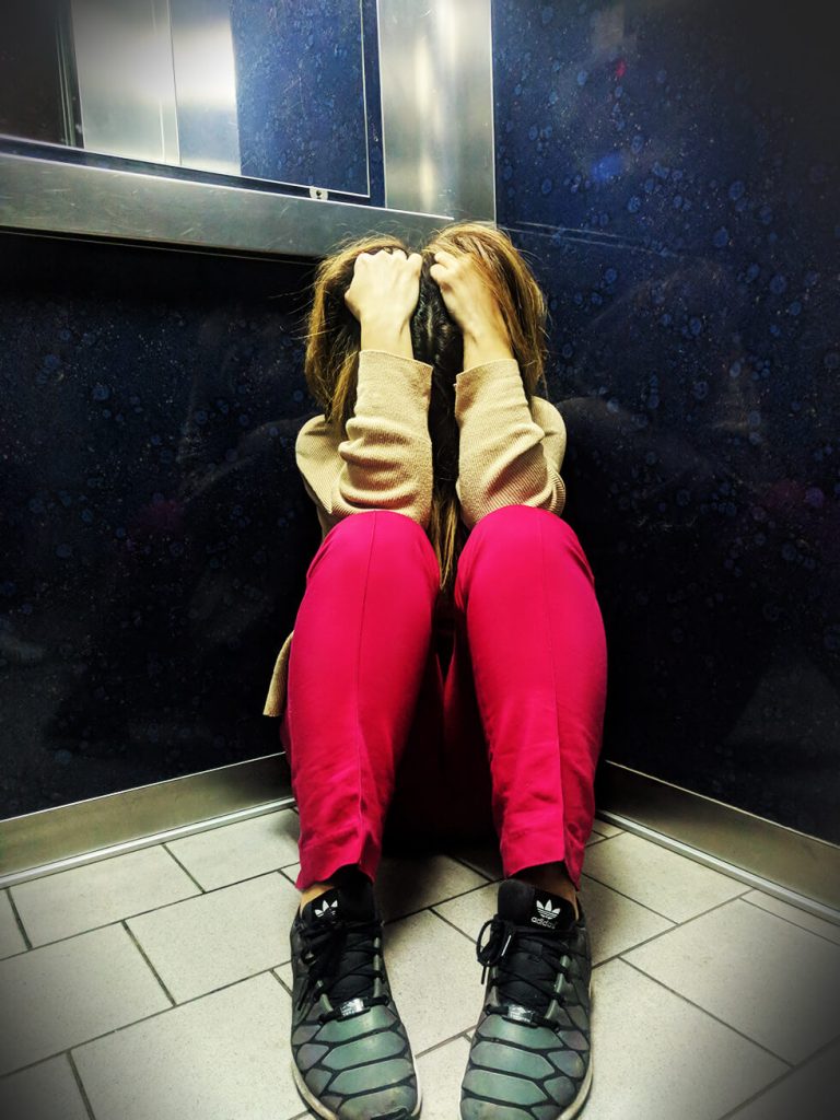Klaustrofobija u liftu